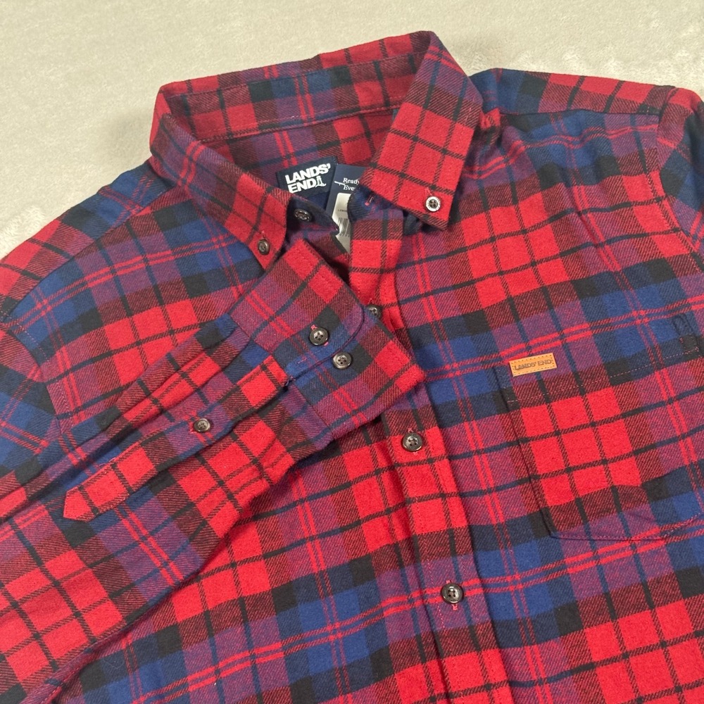 Lands End Flannel Shirt Mens Medium Red Navy Blue Plaid Button Down Cotton NEW